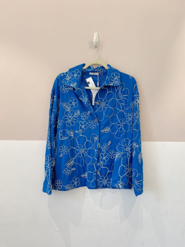 Camisa azul bordada Onni M