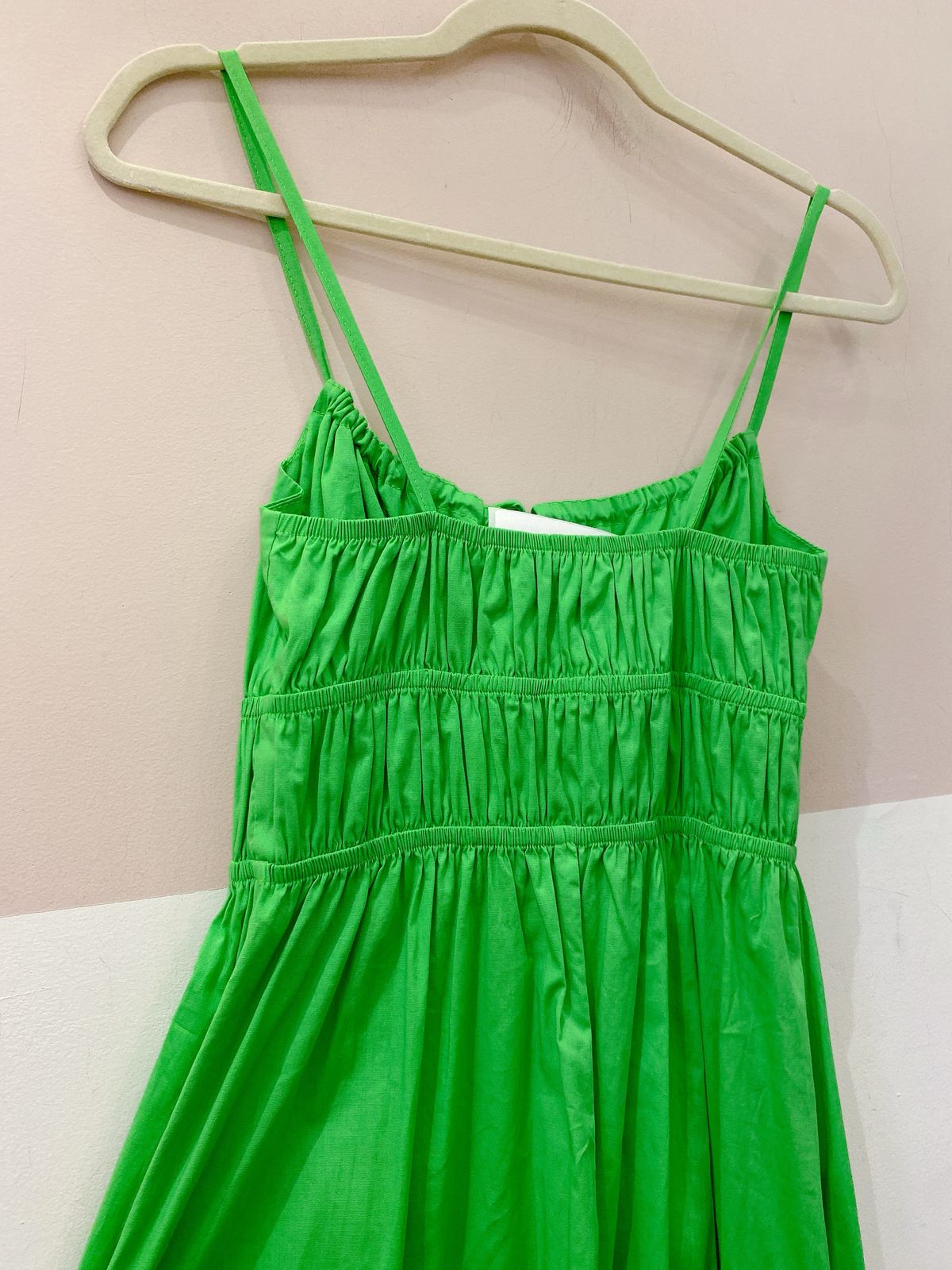 Vestido midi verde busto drapeado Up22 PP - Imagem 8