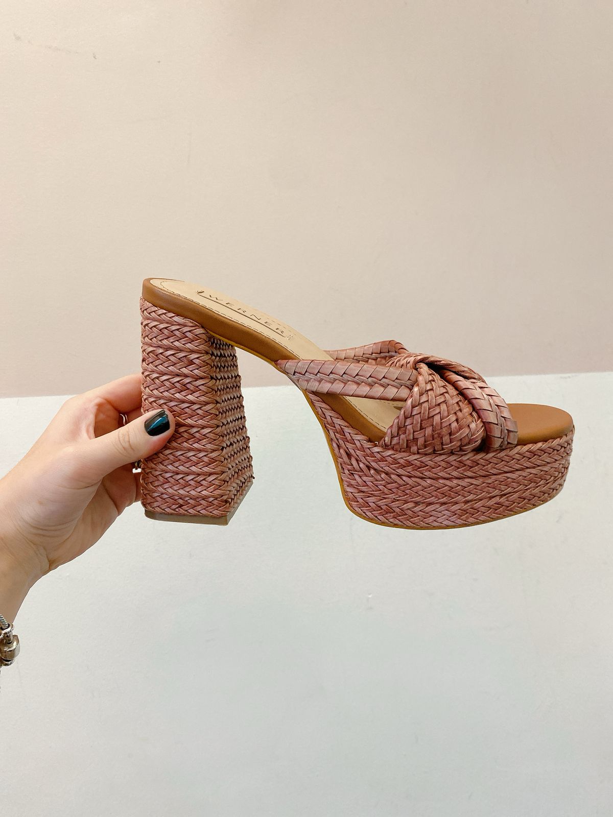 Tamanco treliça marrom Werner 37 - Imagem 6