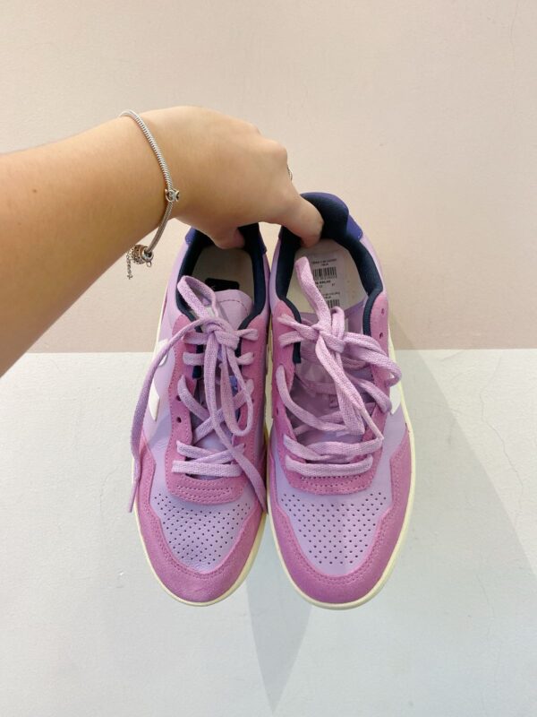 Tênis v-90 couro Veja 37