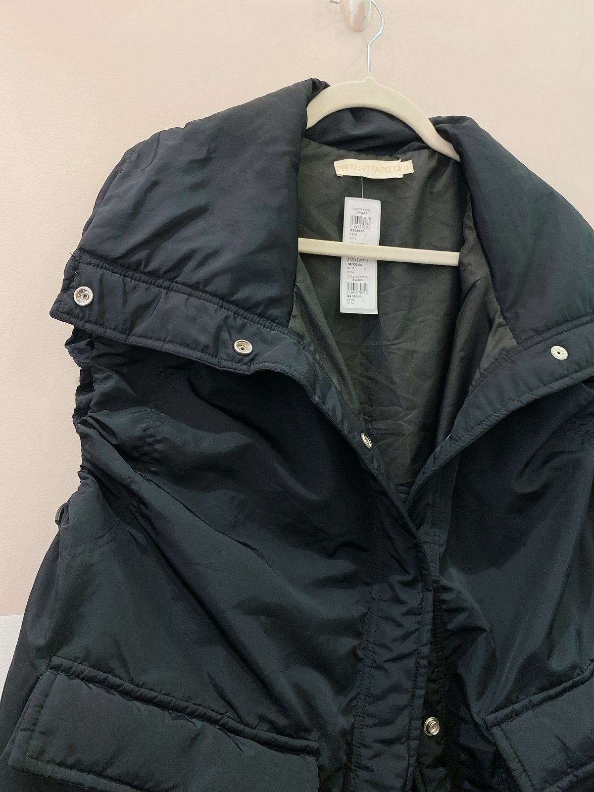 Colete preto bolsos Pitta U - Imagem 4