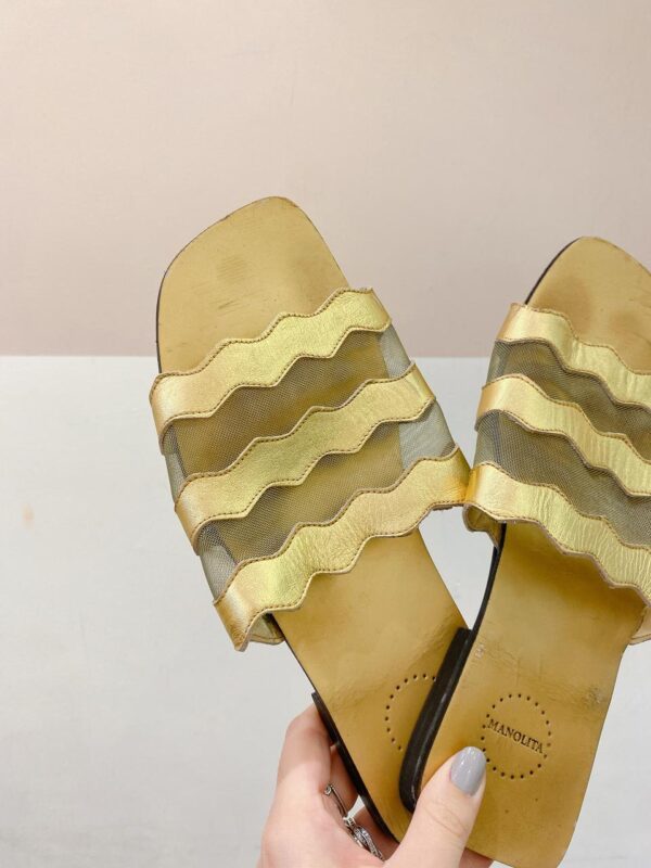 Rasteirinha dourado Mannolita 37 - Imagem 3