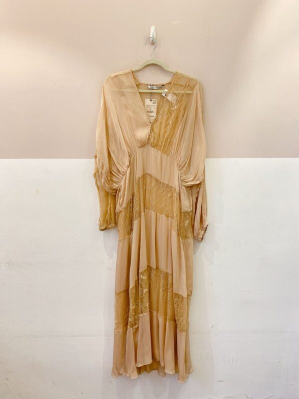 Vestido longo bege renda Zara M