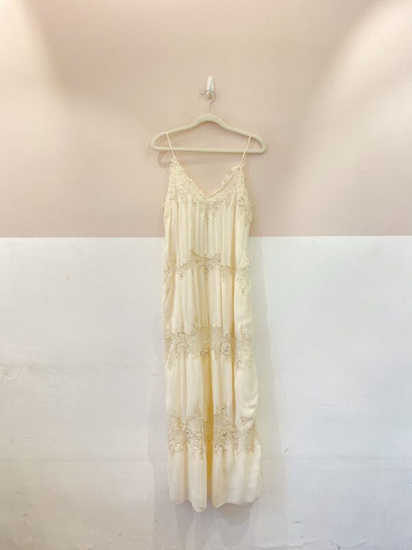 Vestido midi off white renda Zara M