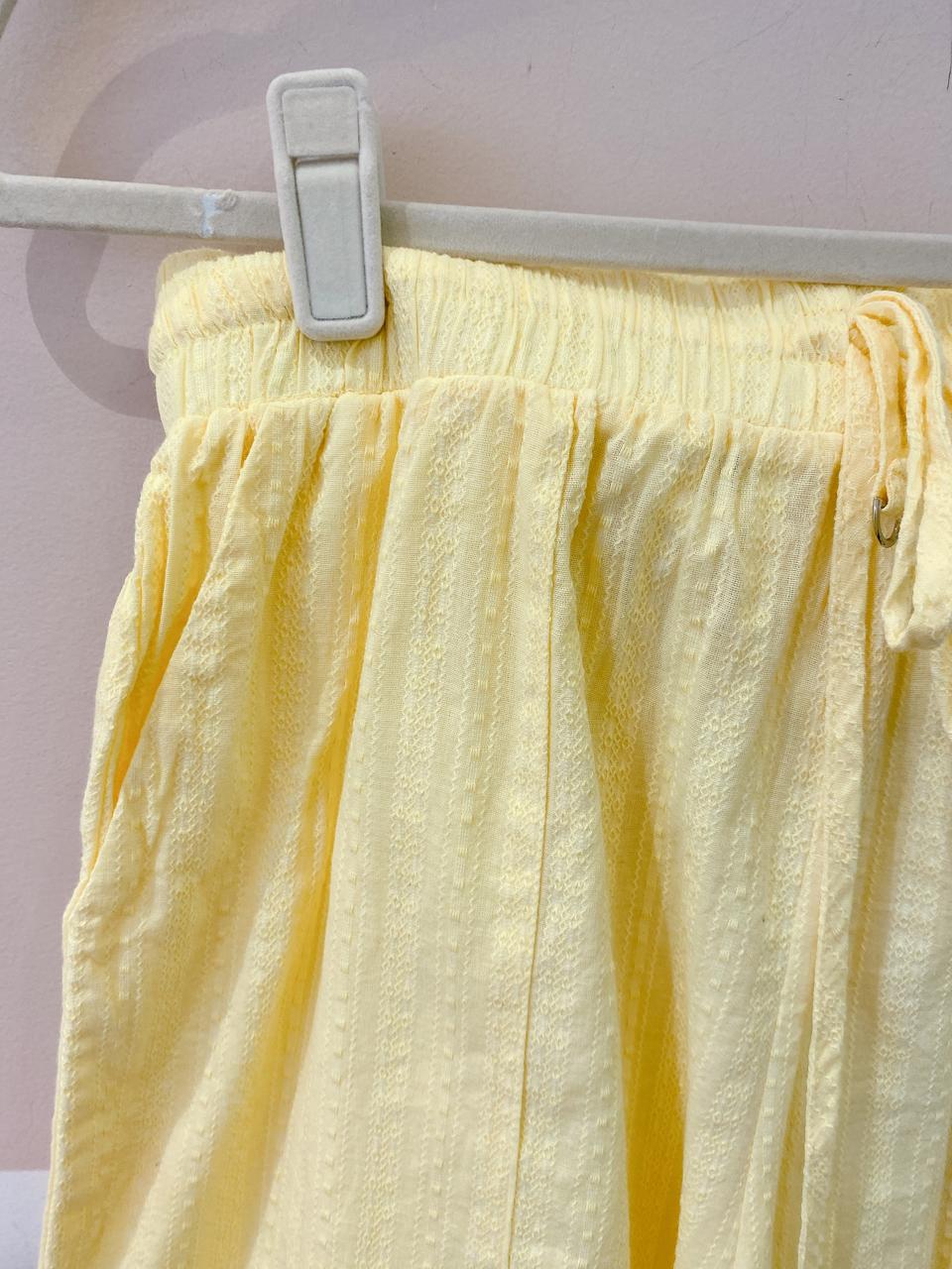 Short amarelo textura Muna 38 - Imagem 4