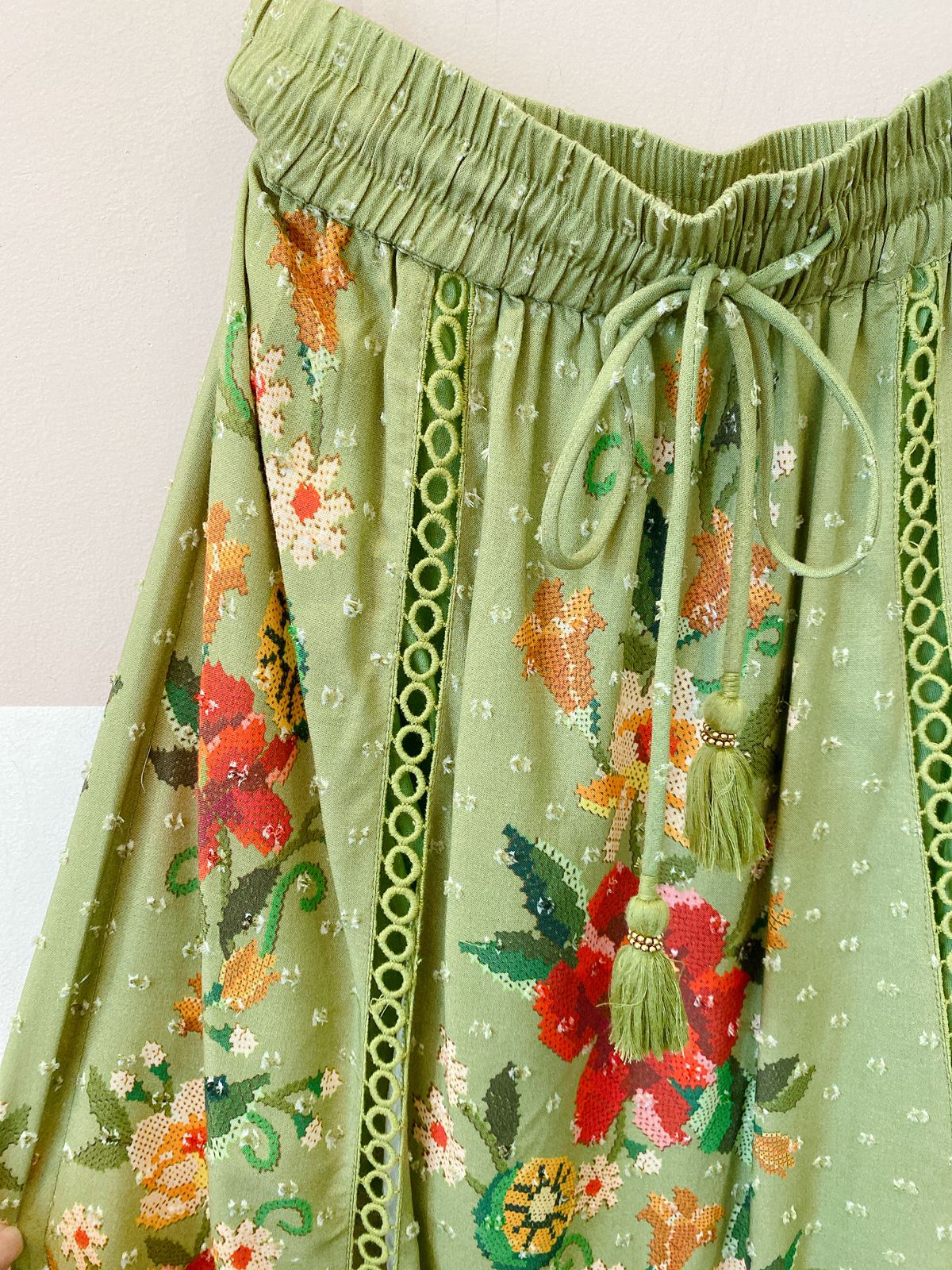 Saia midi verde floral Farm PP - Imagem 4