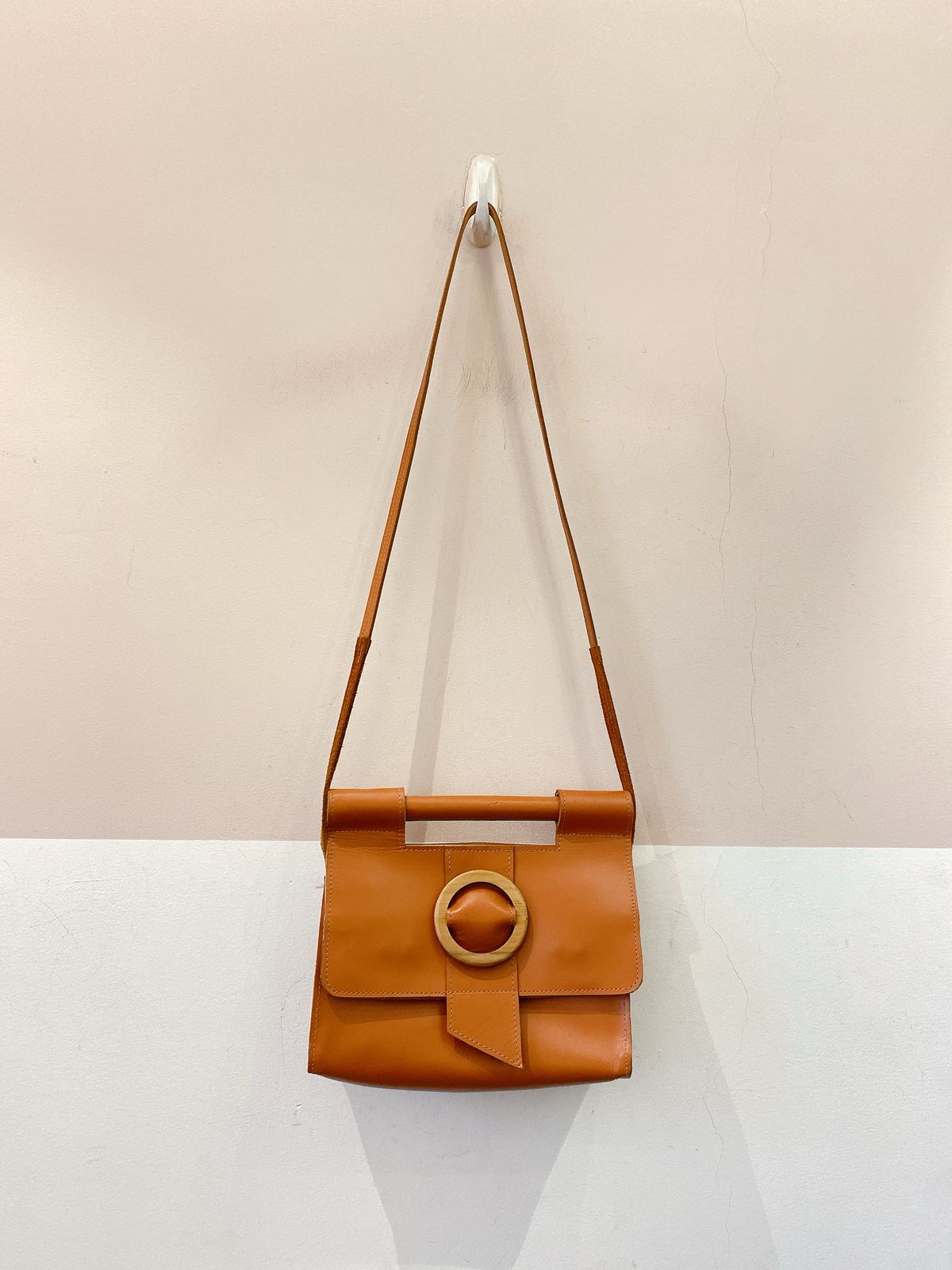 Bolsinha caramelo fivela Maria Filó - Imagem 2