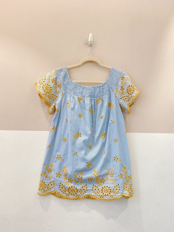 Vestido curto azul bordado Zara M