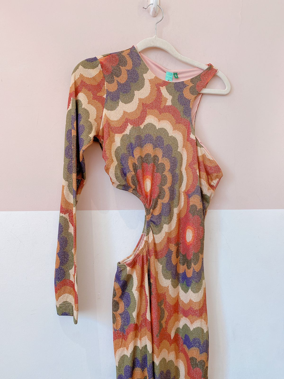 Vestido midi recortes luréx Farm G - Imagem 2