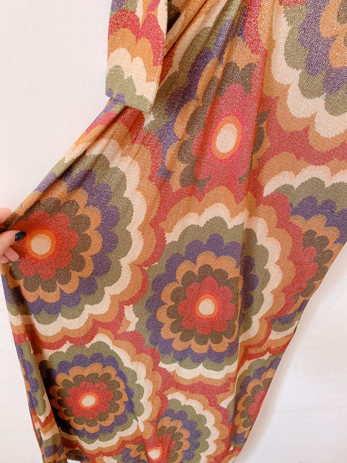 Vestido midi recortes luréx Farm G - Imagem 3