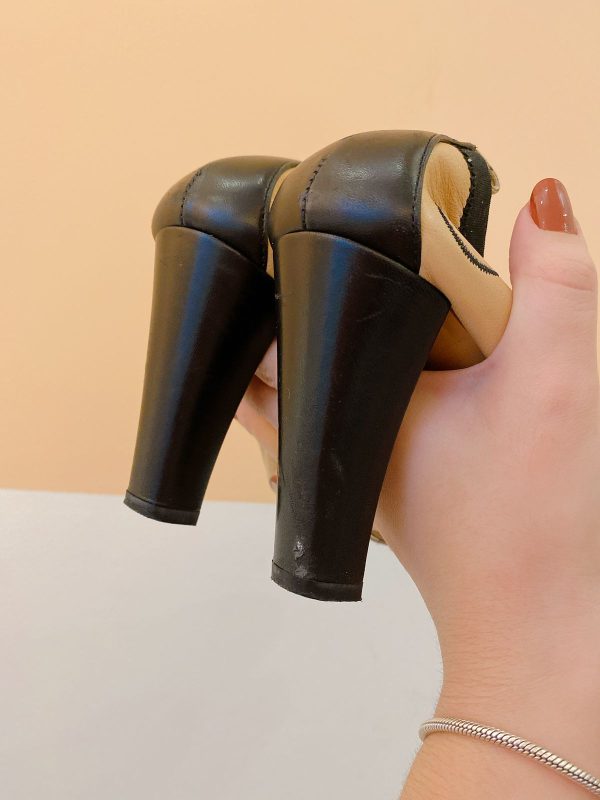 Scarpin bege boneca Chanel 37 - Imagem 4